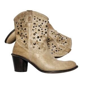 Steve Madden Rangur Women's 8 Beige Leather Studded Ankle Western Cowboy Boots
